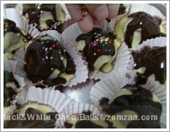 วิธีทำ Black and White Choc Balls ขั้นตอนที่ 15